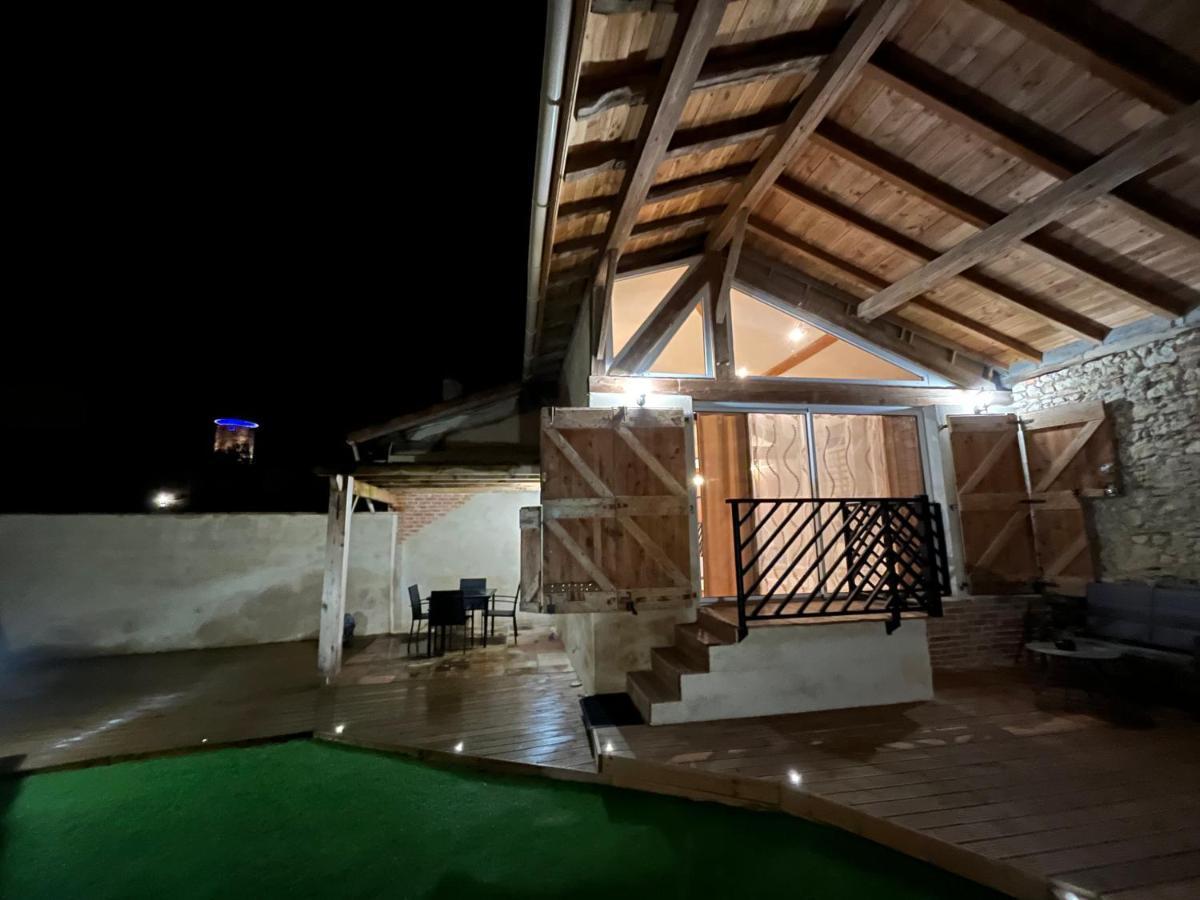 Gite Le Jardin Secret Et Gite Au Temps Suspendu Montpezat  Exterior foto
