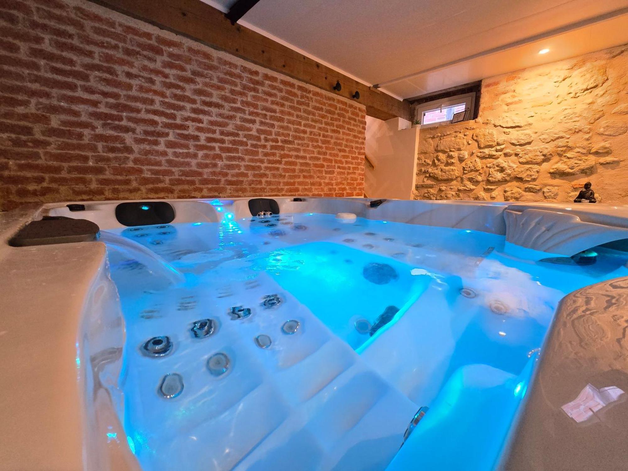 Gite Le Jardin Secret Et Gite Au Temps Suspendu Montpezat  Exterior foto